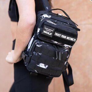 WOLFpac 9L Backpack Mini in Black Lightening